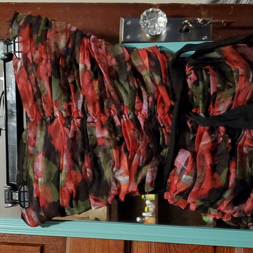 Pearl Georgina Chapman red floral dress